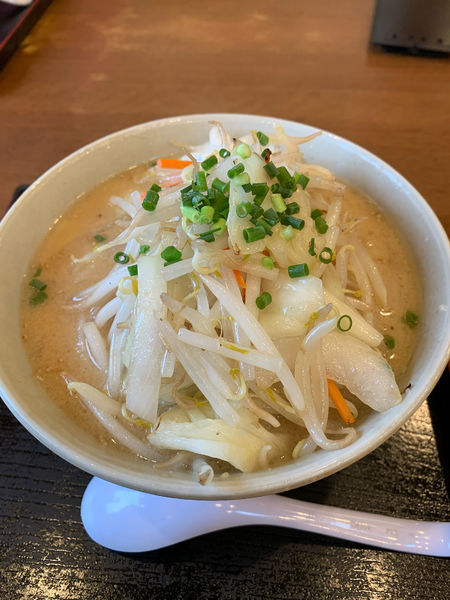「野菜味噌ラーメン」@味噌ラーメン はちべえ 利府店の写真