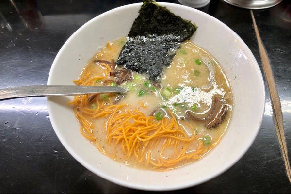 「【曜日別】トン塩ラーメン 500円+替玉100円×2」@一番 新狭山店の写真