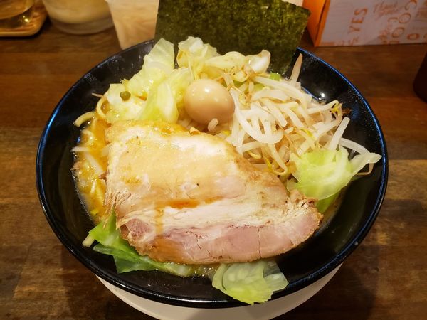 「豚骨味噌ラーメン」@横濱家系ラーメン 暁家の写真