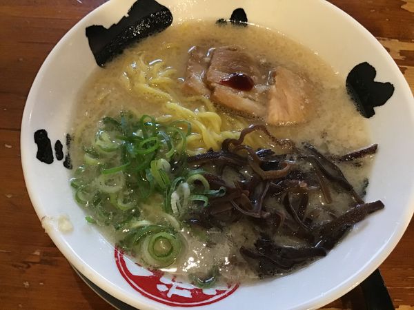 「博多とんこつ740円(13日てらッちょの日550円替玉10円」@博多とんこつラーメン三代目てらッちょ。の写真