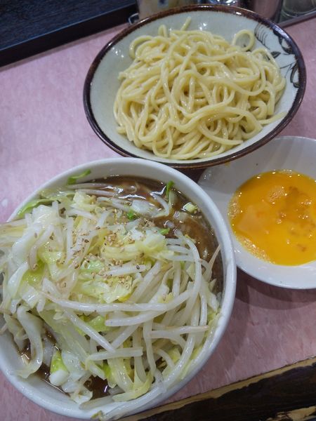 「もり野菜890円(麺ヤワメ)生玉子50円」@所沢大勝軒の写真
