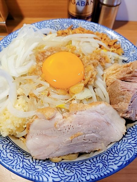 「まぜそば・小ラーメン」@麺処 ほん田 東十条店の写真