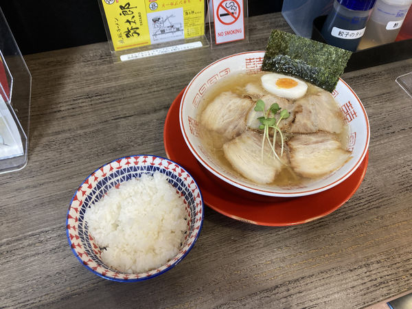 「塩ラーメン」@焼豚ラーメン 弥太郎 豊川本店の写真