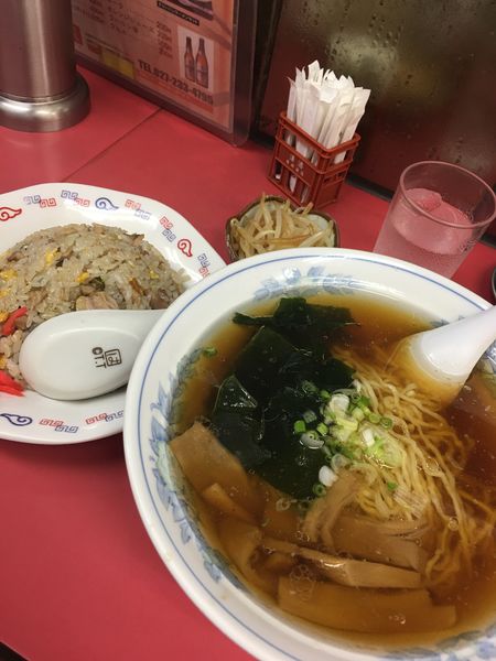 「チャーハンラーメンセット　750円」@天賑の写真