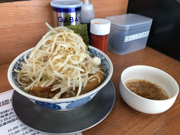 「小ラーメン＋チャーシュー」@ラーメン ぶぅさんの写真