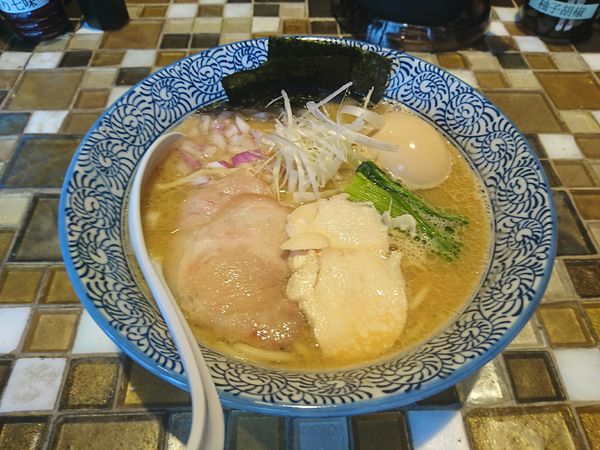 「特製濃厚帆立そば」@貝出汁中華そば 虎武の写真