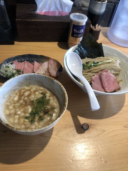 「つけ麺中盛　半チャーシュー　玉ねぎ」@KEN軒の写真
