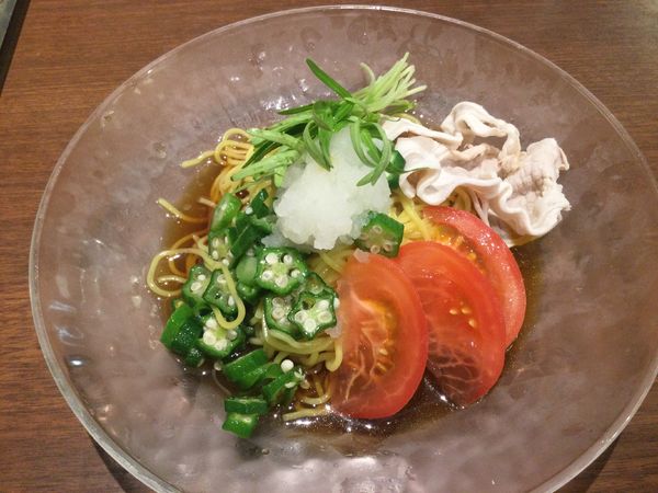 「【夏季限定】おくらとトマトの豚しゃぶ冷麺(¥990)」@ハマムラ 近鉄名店街みやこみち店の写真