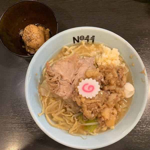「ラーメン ニンニク ちょいアブラ とろり味玉」@自家製麺 No11の写真