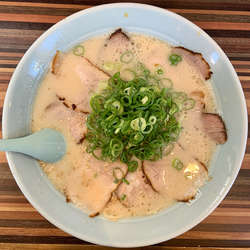 肉盛ラーメン（650円）