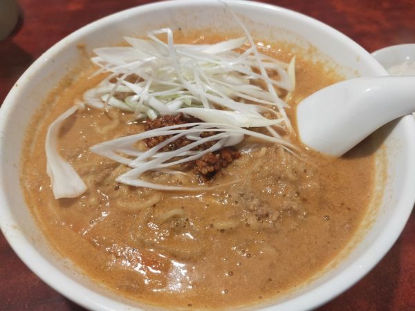 「担々麺」@ビックラーメン 虎ノ門店の写真