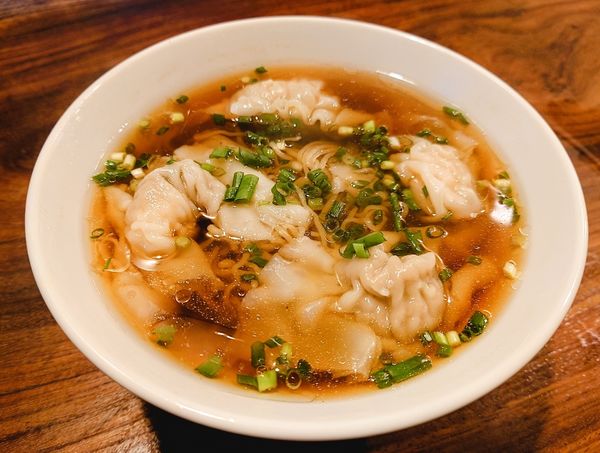 「海老ワンタン麺」@金東厨房の写真