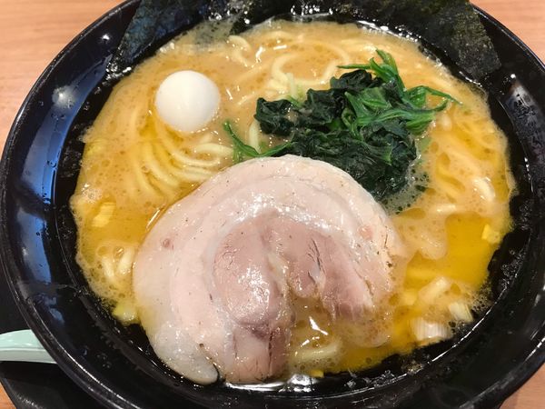 「ラーメン(豚骨醤油)@650」@箕面商店の写真