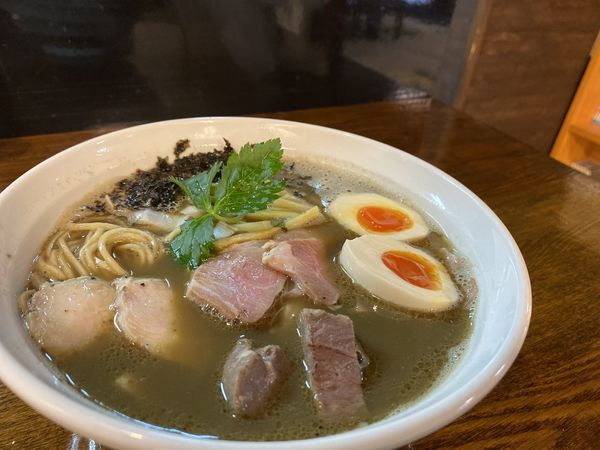 「全部のせガチニボ 1150円」@に干し屋 SINCHANの写真