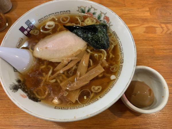 「味玉中華そば950円」@春木屋 荻窪本店の写真