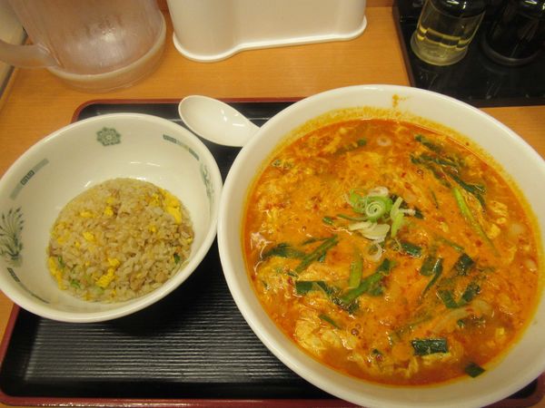 「大宮担々麺＋半チャーハンセット（900円）」@熱烈中華食堂 日高屋 立川曙町店の写真