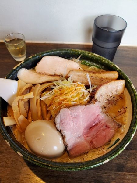 「特製みそらぁめん」@濃厚味噌ラーメン専門店の写真