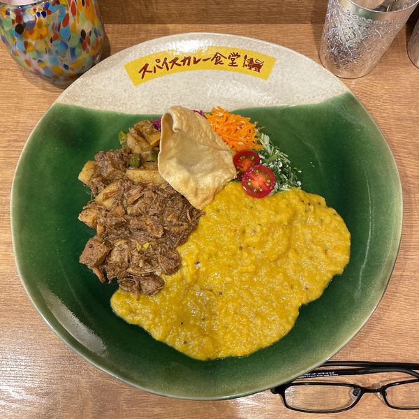「ブラックポークカレー」@スパイスカレー食堂 五反田店の写真