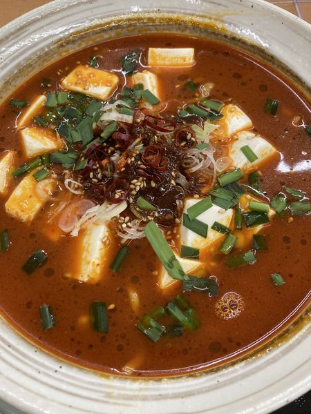 「麻婆らーめん（750円）」@KAMIKAWCHI GARDENの写真