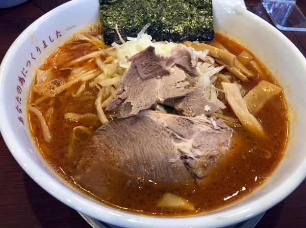 「味噌辛ジャンラーメン(890円)辛さ普通」@北海道ラーメン 赤レンガ 幸手店の写真