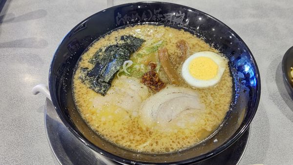 「嵐げんこつらあめん」@らあめん花月嵐 藤沢石川店の写真