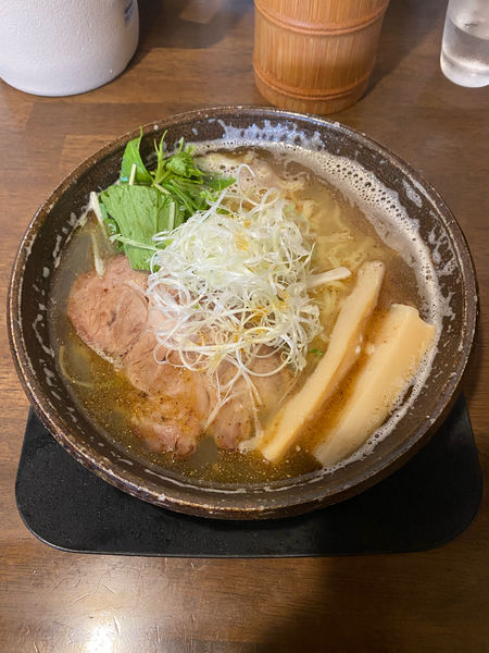 「純塩らぁ麺」@麺らいけんの写真