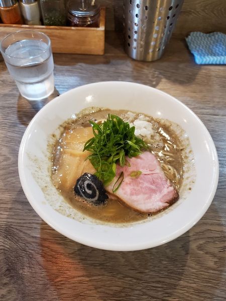 「濃いニボ@800」@ニボシラァメン コハクの写真