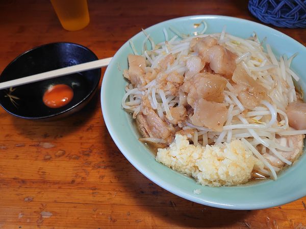 「G麺300g ニンニクアブラ」@豚骨醤油らー麺 相澤屋の写真