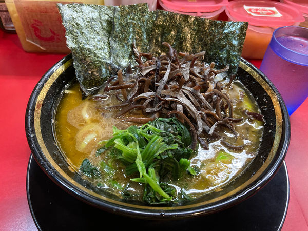 「ラーメン」@家系ラーメン とらきち家の写真