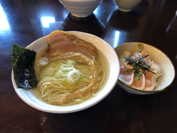 「らーめん(塩)」@上州地鶏らーめん まるわの写真