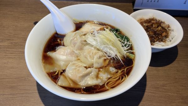 「雲呑麺 醤油 ミニミニ魯肉飯セット」@雲呑麺のお店 おんわの写真