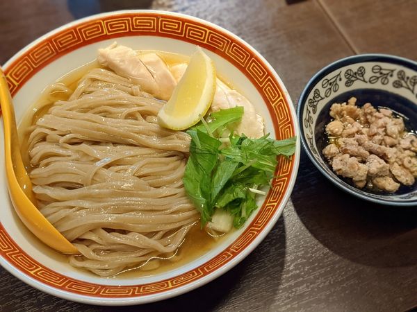 「冷やし魚介出汁まぜそば」@麺や一芯の写真