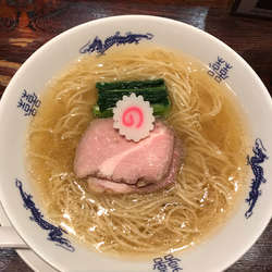 中華そば　850円