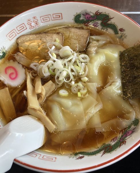 「ワンタン麺（900円）」@中華そば 金ちゃんの写真
