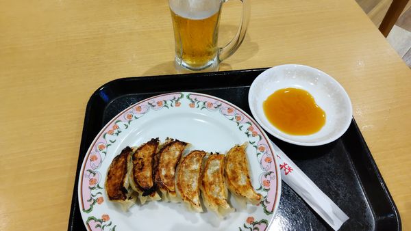 「ニンニクたっぷり餃子 ビール」@餃子の王将 セブンパークアリオ柏店の写真