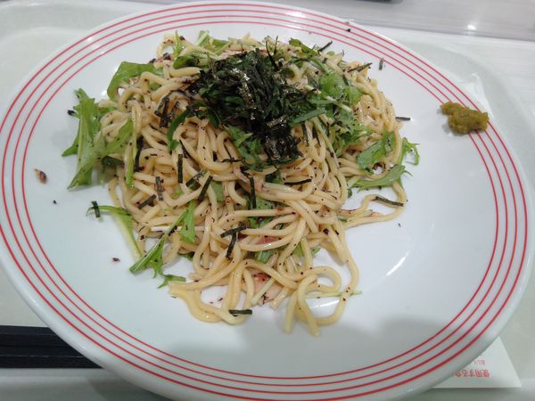 「梅肉と鶏むね肉の冷やしまぜめん　６９０円」@リンガーハット アリオ西新井店の写真