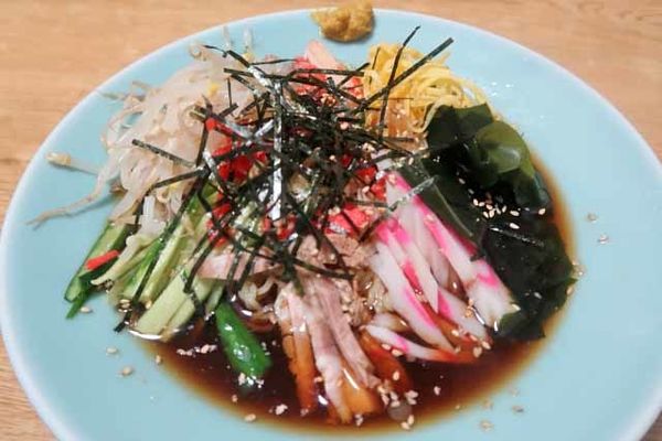 「冷し中華　900円」@らーめん亭 朝日山の写真