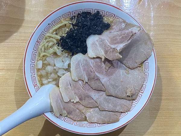 「肉中華そば」@背脂煮干し中華そば 和市 新橋本店の写真