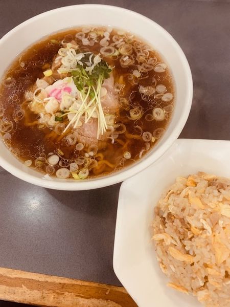 「ラーメン・半炒飯セット　750円」@ラーメンショップ ひろもりの写真