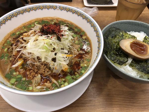 「汁あり担々麺　ご飯大」@雲林坊 高輪ゲートウェイ店の写真