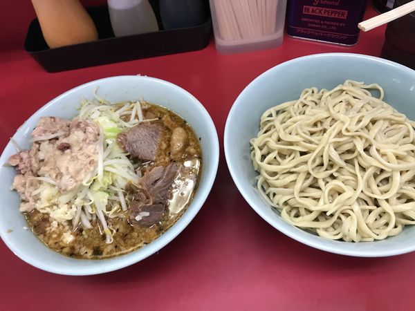 「小ラーメン+つけ麺」@ラーメン二郎 中山駅前店の写真