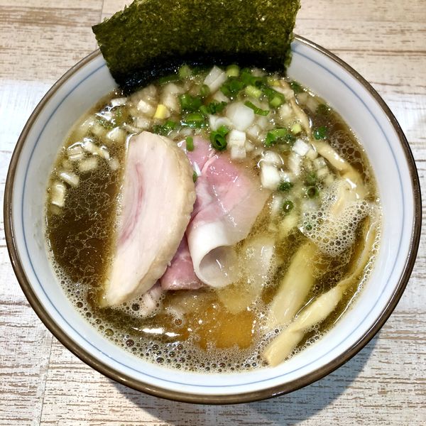 「【気まぐれ限定】イカ煮干しそば ￥930」@中華そば 四つ葉の写真