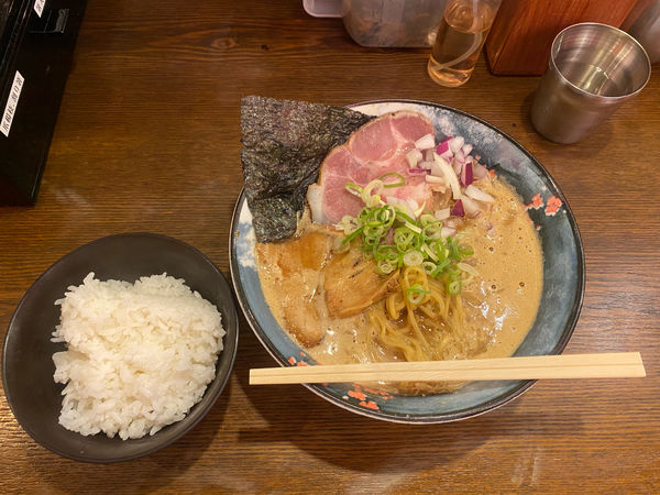 「こく醤油豚骨」@進化驀進 京町堀本店の写真