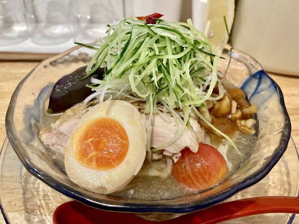 「冷やしとりそば ＋ アサヒドライゼロ」@らーめん天神下 大喜の写真