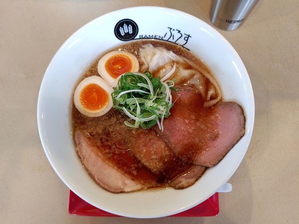 「牛醤油SOBA全部のせ」@Ramenぶろすの写真