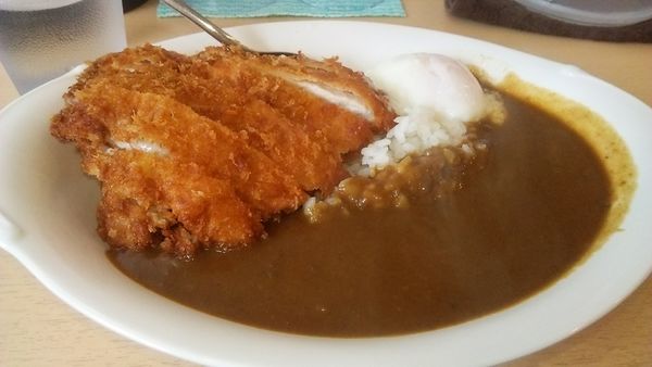 「ロースカツカレー 550円＋温泉タマゴ 100円」@カレー屋 花一の写真