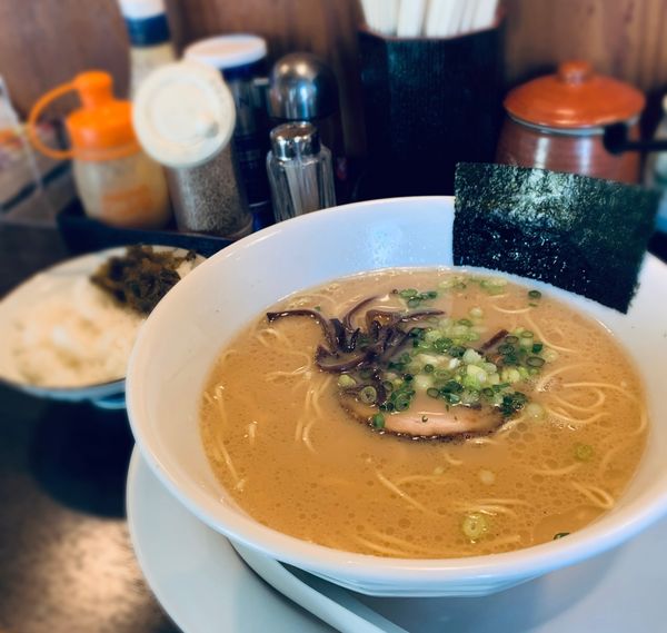 「らーめん（バリカタ￥650）＋小ごはん（￥100）」@一心の写真
