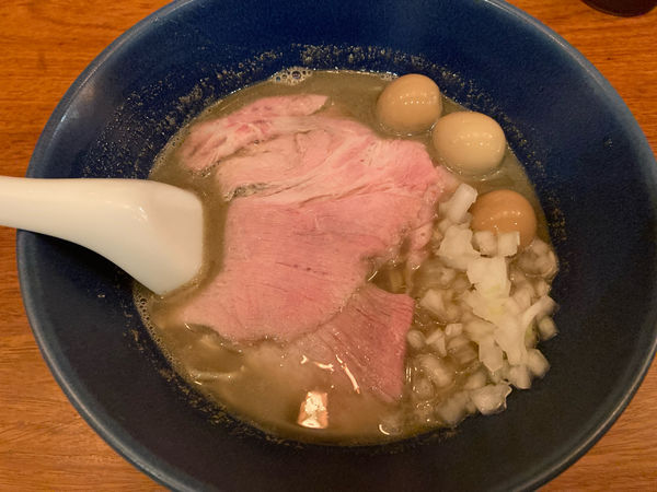 「煮干蕎麦＋うずら玉子」@麺処 にぼし香 横浜店の写真