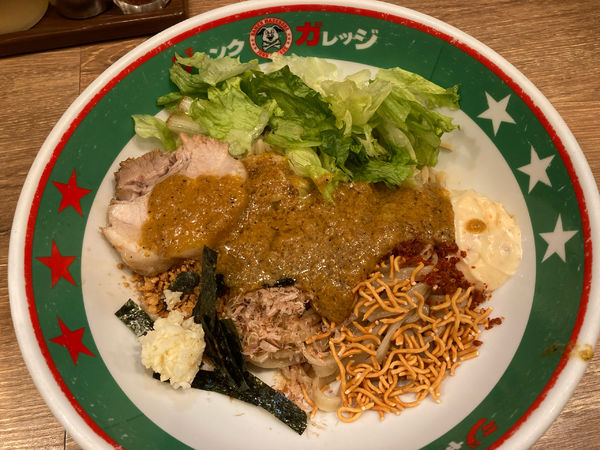 「【夏季限定】冷しまぜそば(並)¥780」@ジャンクガレッジ 大宮駅前店の写真