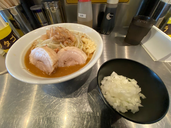 「ラーメン豚プラス　　玉ねぎ」@ブタゴリラの写真